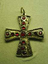 Pendentif Croix Charlemagne en Bronze avec Perles Rouge #